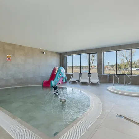 Marina 30 Wellness & 公寓